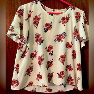 Short sleeve blouse